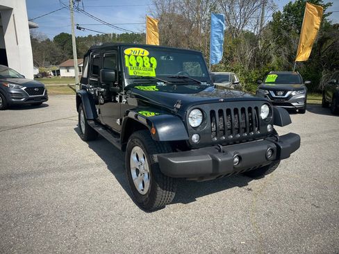 Used 2014 Jeep Wrangler Unlimited Sahara w/ Connectivity Group image 7