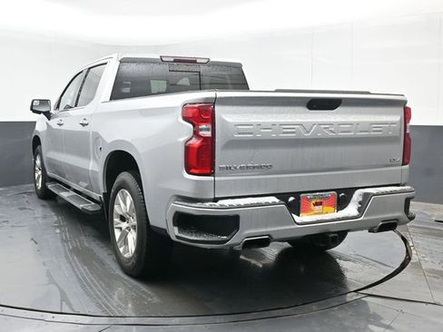 Used 2019 Chevrolet Silverado 1500 LTZ AWD/4WD image 12