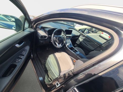 Used 2023 Hyundai Santa Fe SEL FWD image 9