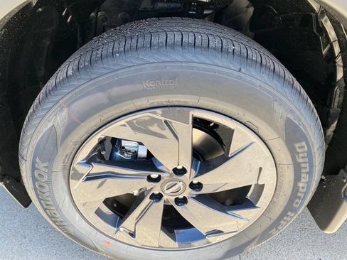 New 2026 Nissan Rogue SV AWD/4WD image 25