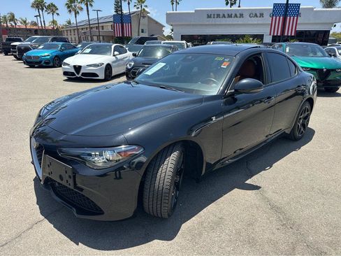 Used 2023 Alfa Romeo Giulia Ti RWD image 11
