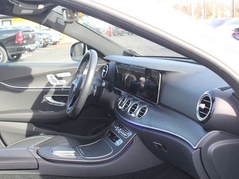 Used 2023 Mercedes-Benz E 350 4MATIC Sedan image 20