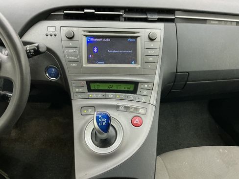 Used 2013 Toyota Prius Two FWD image 17