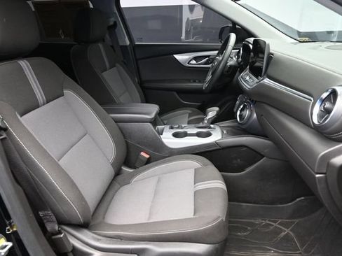 Used 2024 Chevrolet Blazer LT w/ Convenience Package FWD image 31