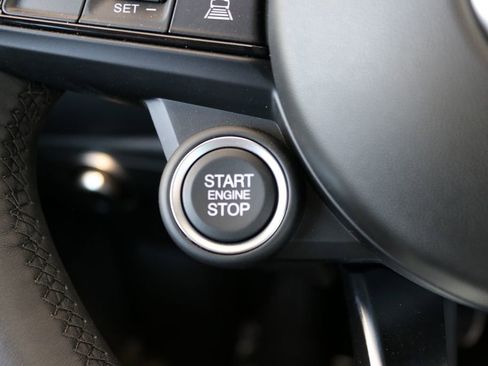 New 2025 Alfa Romeo Tonale w/ Premium Package image 47