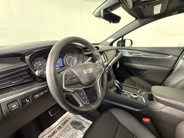 Used 2026 Cadillac XT5 Sportv w/ LPO, Floor Liner Package AWD/4WD image 5