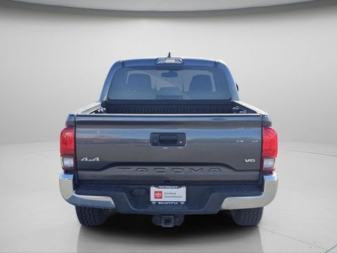 Used 2019 Toyota Tacoma SR5 AWD/4WD image 23