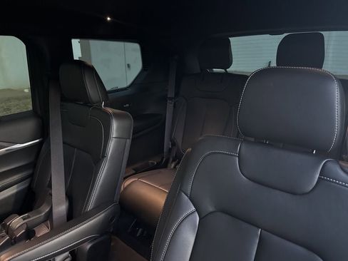 Used 2025 Jeep Grand Cherokee L Limited w/ Black Appearance Package image 6