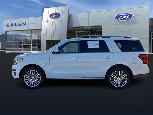 Certified 2022 Ford Expedition Limited image 5