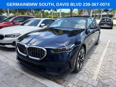 Used 2026 BMW 530i w/ Premium Package RWD image 3