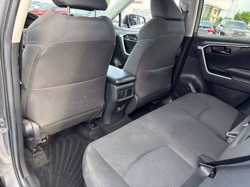 Used 2024 Toyota RAV4 LE AWD/4WD image 43