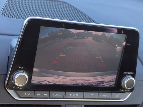 Used 2023 Nissan Altima 2.5 SV image 19