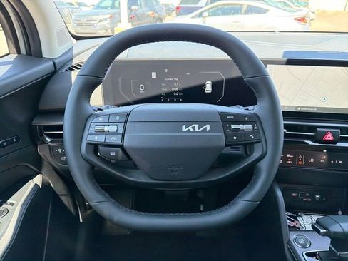 New 2026 Kia Sportage SX image 14