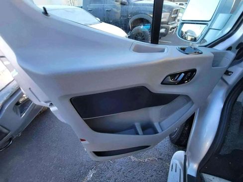 Used 2017 Ford Transit 150 148 Low Roof w/ Exterior Upgrade Package RWD image 18