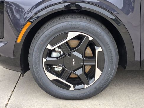 New 2026 Kia Sportage SX image 8