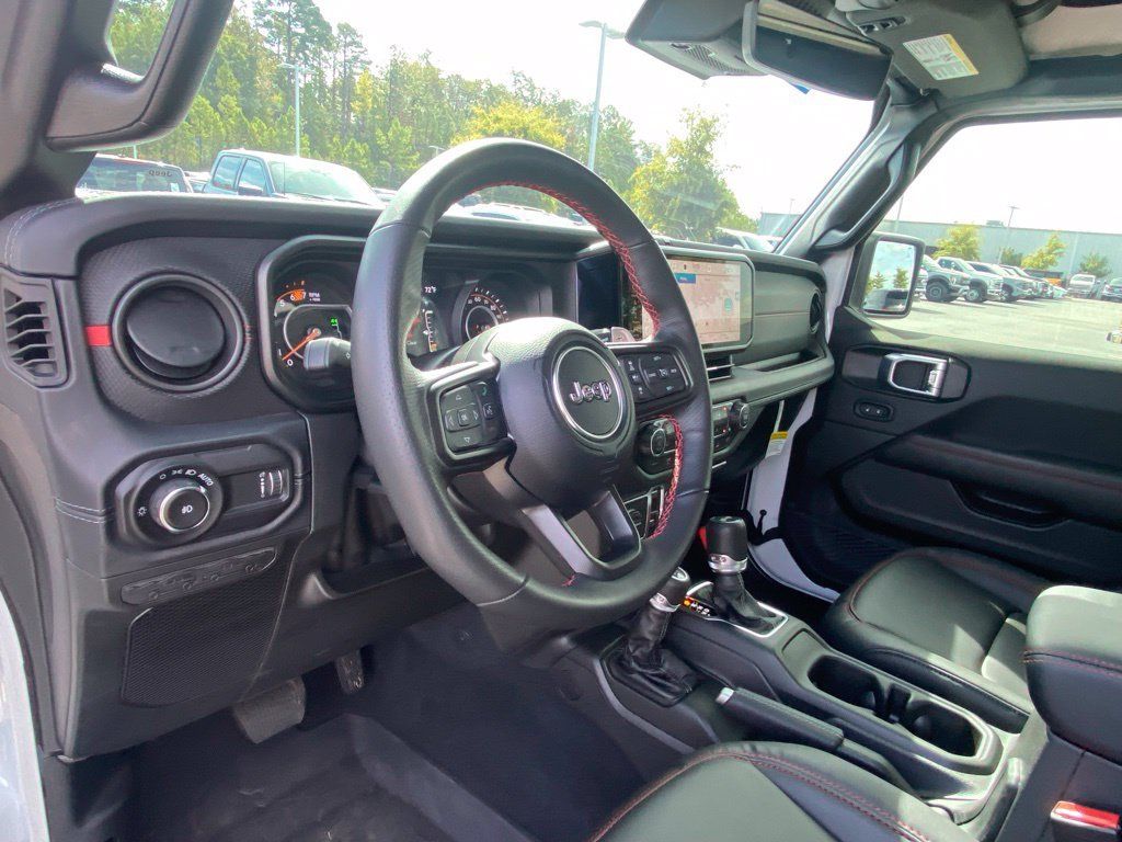 Used 2026 Jeep Wrangler Unlimited Rubicon 392 w/ Quick Order Package 27X Moab AWD/4WD image 9