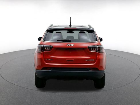 Used 2025 Jeep Compass Limited AWD/4WD image 7