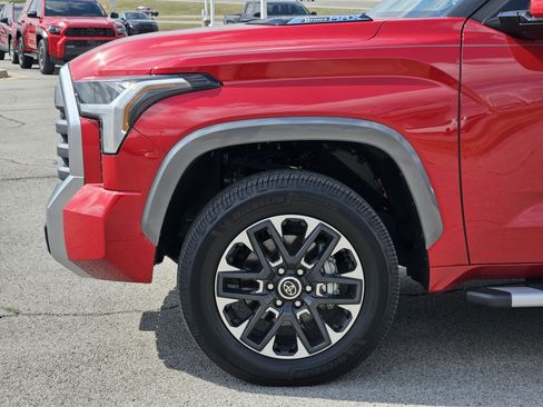 Used 2024 Toyota Tundra Limited image 8