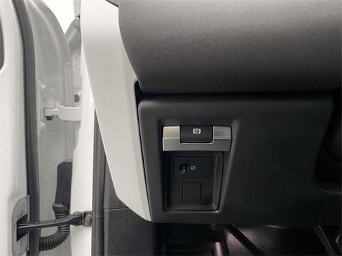 Used 2023 Land Rover Defender 110 S image 23