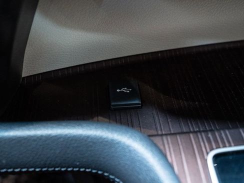 Certified 2021 Toyota Sienna XLE image 27