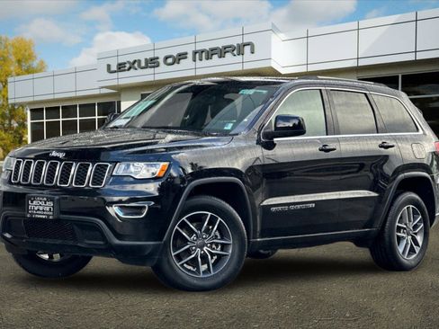 Used 2019 Jeep Grand Cherokee Laredo w/ Laredo X Package image 1