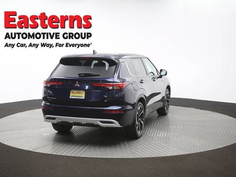 Used 2024 Mitsubishi Outlander SE FWD image 44