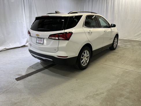 Used 2023 Chevrolet Equinox LT image 11
