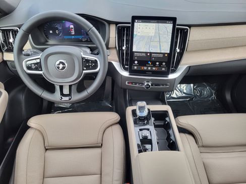 New 2026 Volvo XC90 T8 Ultra w/ Protection Package Premier AWD/4WD image 17