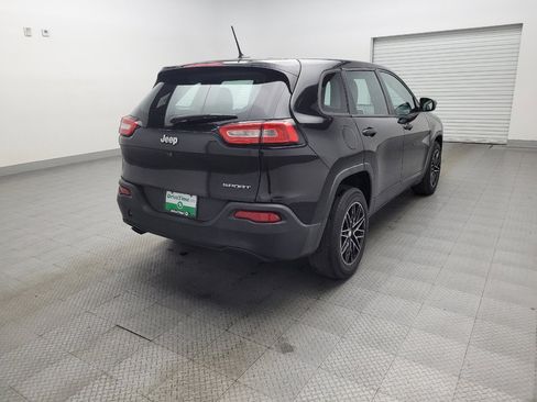 Used 2014 Jeep Cherokee Sport image 9