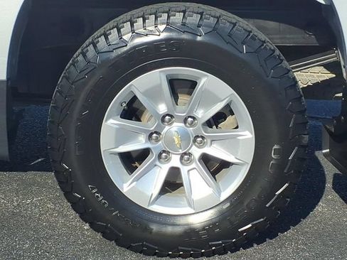 Used 2022 Chevrolet Silverado 1500 LT w/ Work Truck Package AWD/4WD image 9