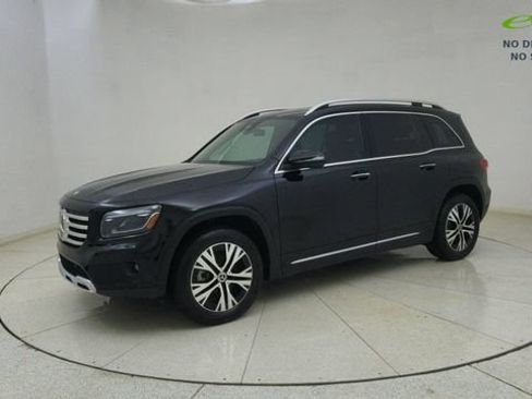 Used 2025 Mercedes-Benz GLB 250 4MATIC w/ Exclusive Package image 71