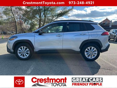 Certified 2025 Toyota Corolla Cross LE image 6