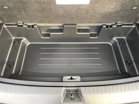 New 2026 Chevrolet Traverse Z71 w/ Driver Confidence Package image 30