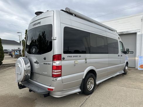 Used 2012 Mercedes-Benz Sprinter 3500 image 7