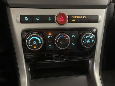 Used 2014 Chevrolet Captiva Sport LTZ image 17