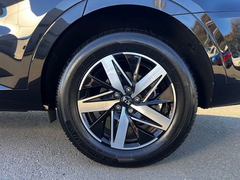 Used 2021 Kia Sorento EX image 9