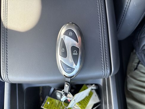 Used 2025 Hyundai Santa Fe XRT image 28