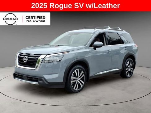 Certified 2025 Nissan Pathfinder Platinum AWD/4WD image 1