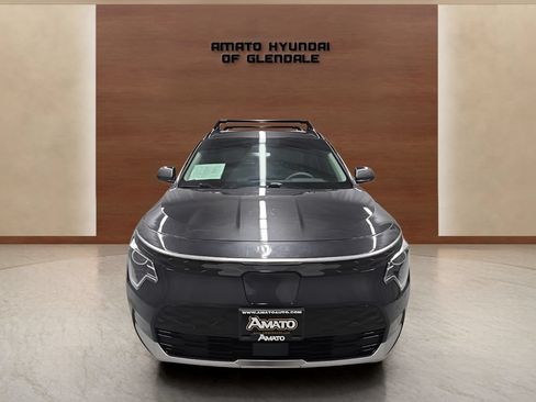 Used 2023 Kia Niro Wind w/ Wind Preserve Package FWD image 9