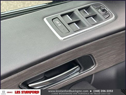 Used 2017 Jaguar F-PACE S image 18