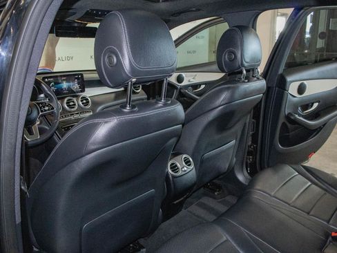 Used 2022 Mercedes-Benz GLC 300 image 9