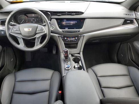Certified 2022 Cadillac XT5 Luxury image 36