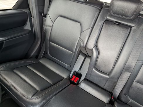 Used 2025 Ford Bronco Badlands AWD/4WD image 12