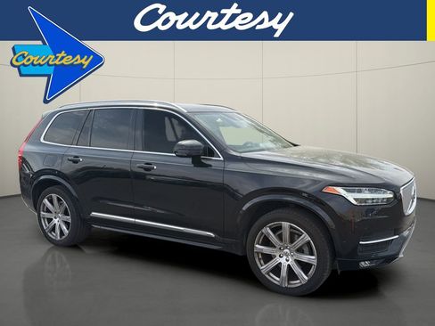 Used 2017 Volvo XC90 T6 Inscription w/ Vision Package image 1