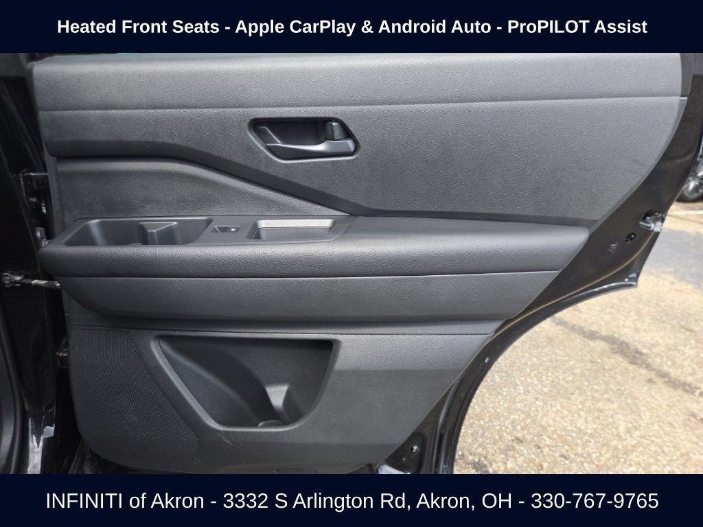 Used 2024 Nissan Pathfinder SV AWD/4WD image 19