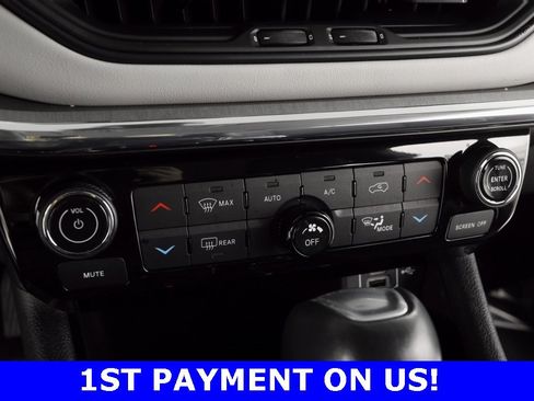 Certified 2022 Jeep Compass Limited image 30