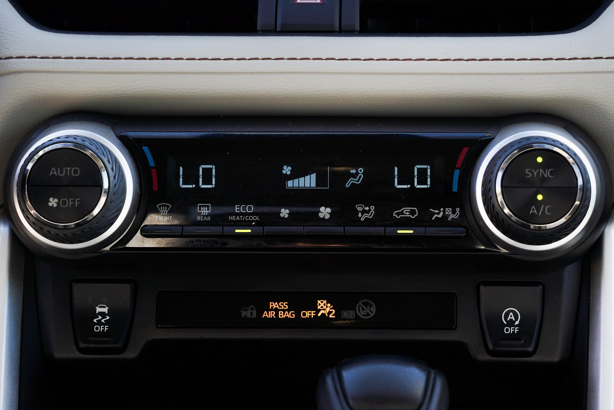 Certified 2024 Toyota RAV4 XLE AWD/4WD image 33