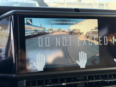 New 2026 Jeep Gladiator Sport image 30