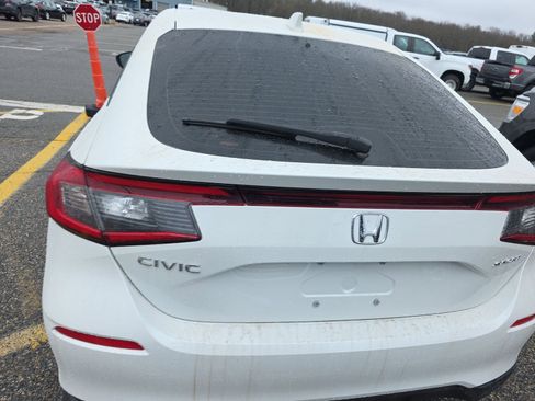 Used 2023 Honda Civic Sport image 7
