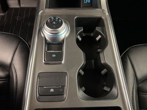 Certified 2022 Ford Edge SEL w/ Convenience Package image 15